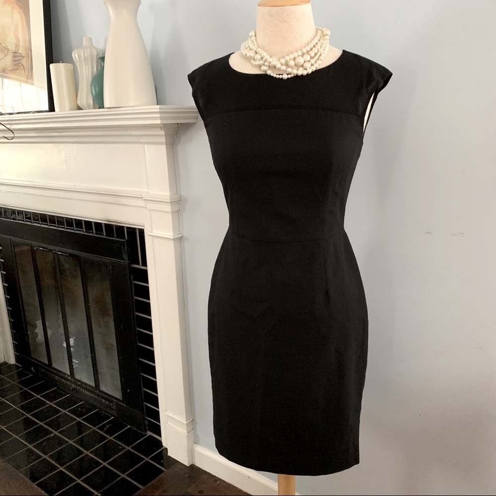 Banana Republic LBD pieced sheath dress silk wool